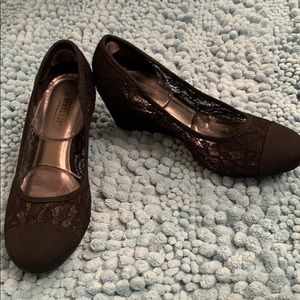 Black lace Seychelles wedges